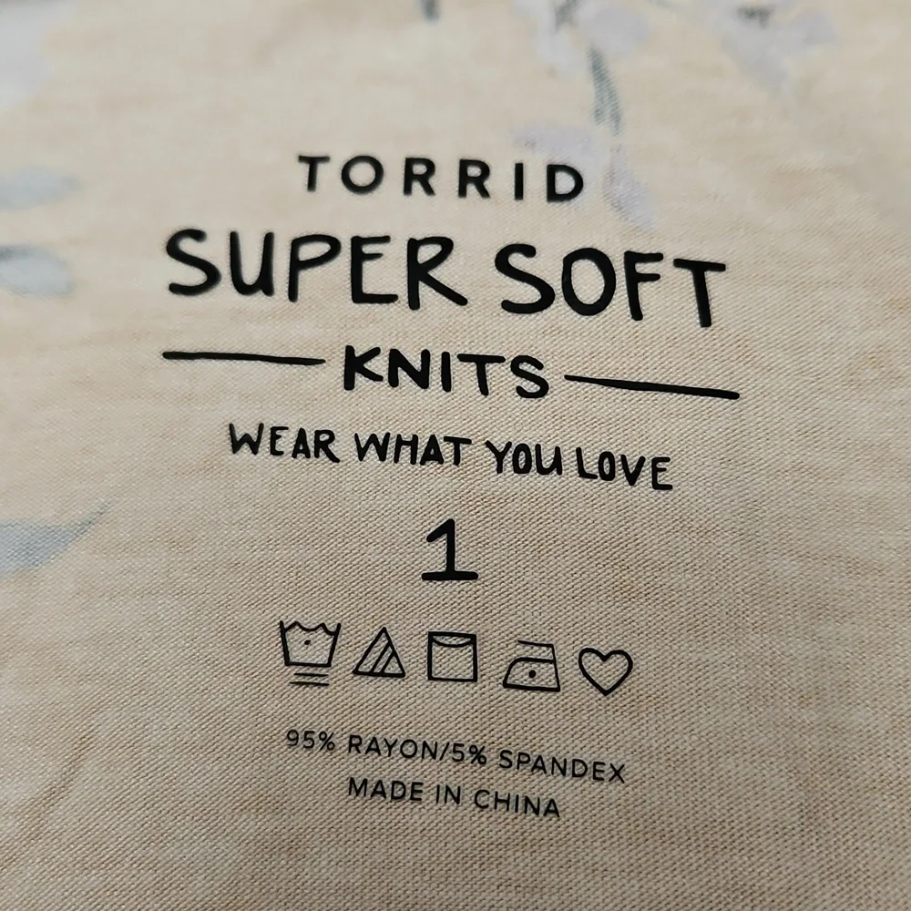 Torrid Floral Ruffle Tank Top V-Neck NEW 1X Torrid Size 1 Yellow - Picture 6 of 11